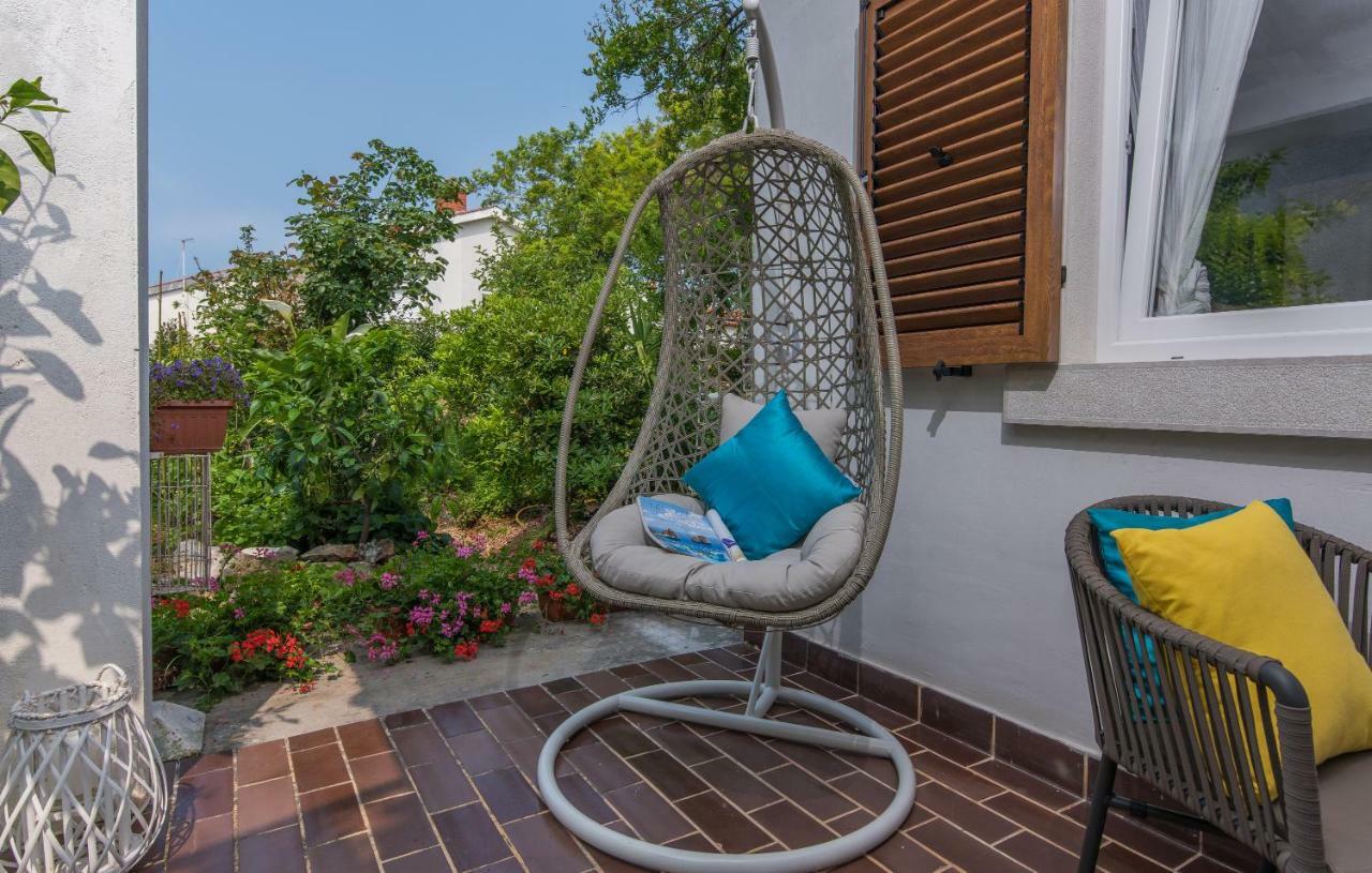 New!!! New Riva Luxury One - With Sunny Terrace & Big Garden Apartamento Poreč Exterior foto