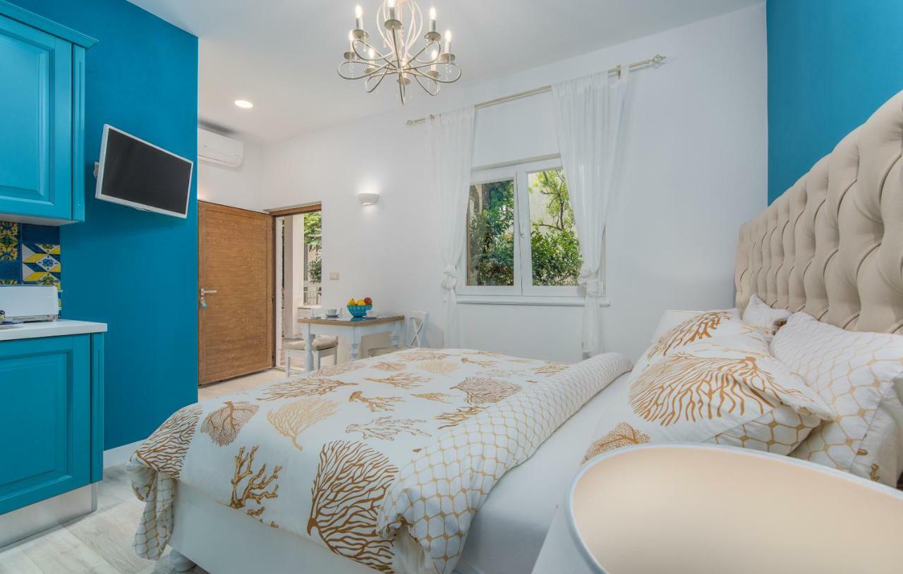 New!!! New Riva Luxury One - With Sunny Terrace & Big Garden Apartamento Poreč Exterior foto